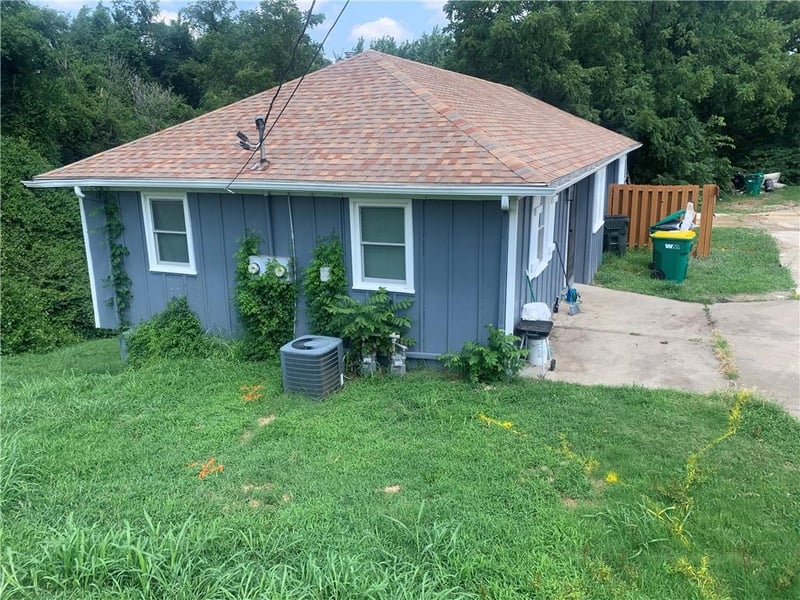 2440 S 53rd Ln, Kansas City, KS 66106