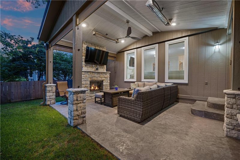 8001 W 130th St, Overland Park, KS 66213