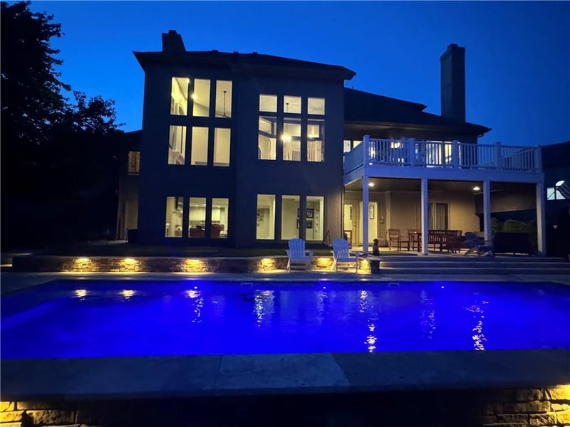 609 NE Persimmon Cir, Lee's Summit, MO 64064