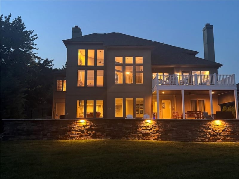 609 NE Persimmon Cir, Lee's Summit, MO 64064