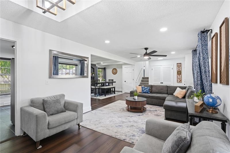 12727 W 100th St, Lenexa, KS 66215