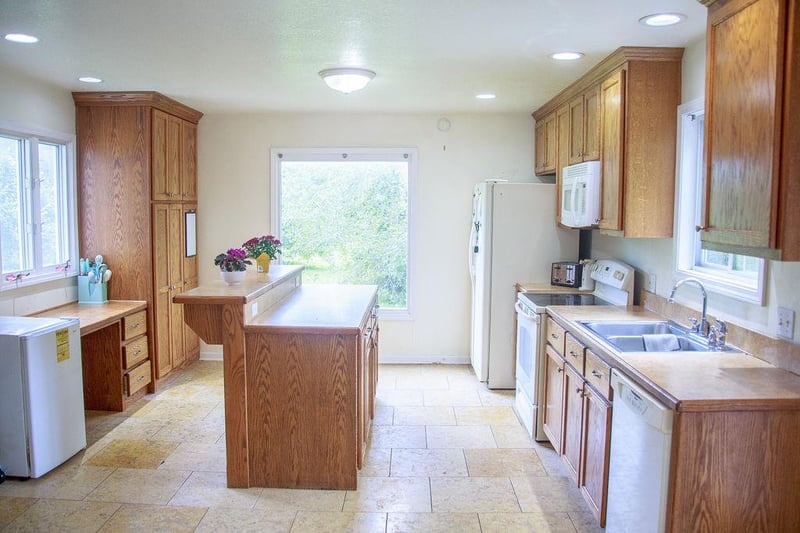 1926 Garland St, Leavenworth, KS 66048
