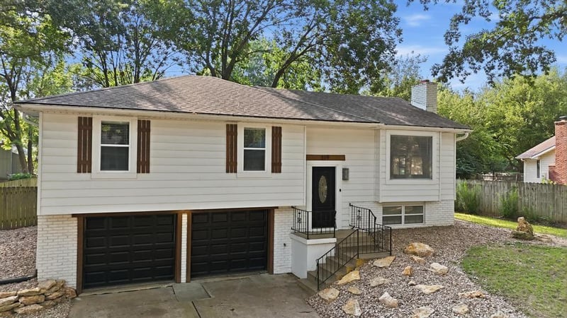 319 N Cleveland Ave, Belton, MO 64012