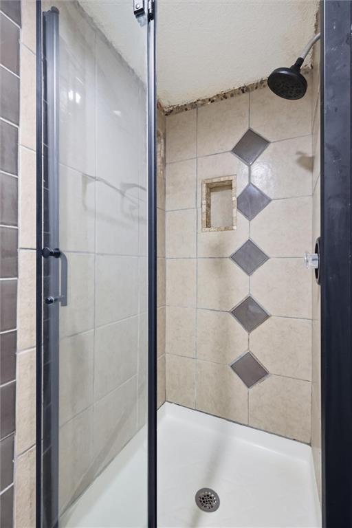 10162 Locust St #8, Kansas City, MO 64131