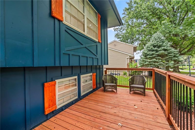 229 SE Westminister Rd, Blue Springs, MO 64014