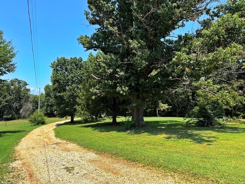 1500 E 1800 Rd, Jerico Springs, MO 64756
