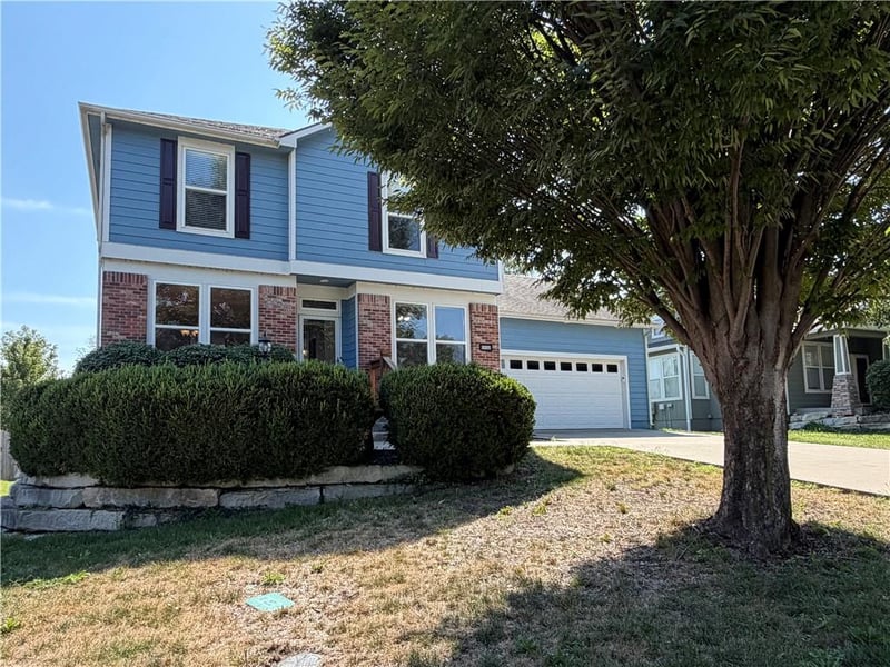 5217 Carson Dr, Lawrence, KS 66049