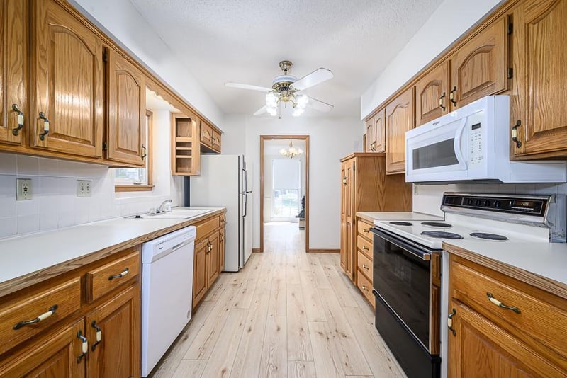 2830 N 102nd St, Kansas City, KS 66109