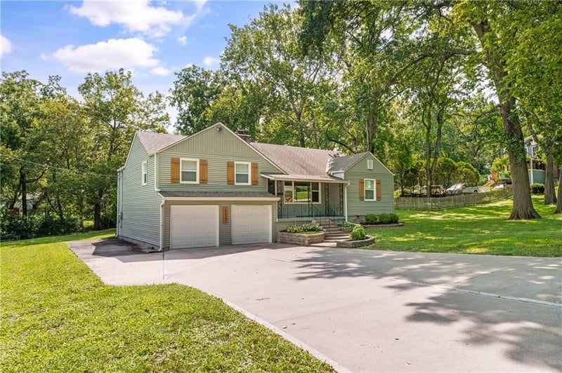 6127 Terrydale St, Merriam, KS 66202