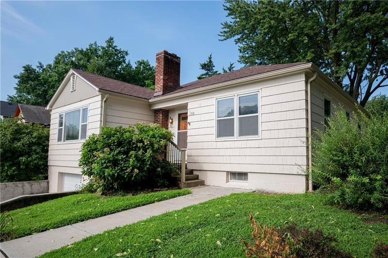 1336 6th Ave, Leavenworth, KS 66048