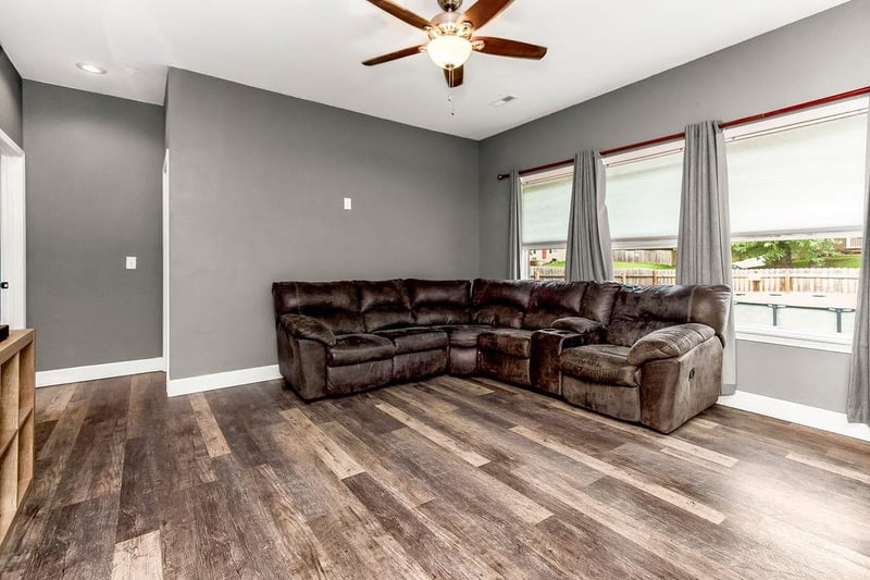 1 Platte Ridge Ct, Edgerton, MO 64444