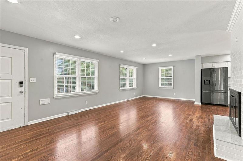 10711 W 67th St, Shawnee, KS 66203