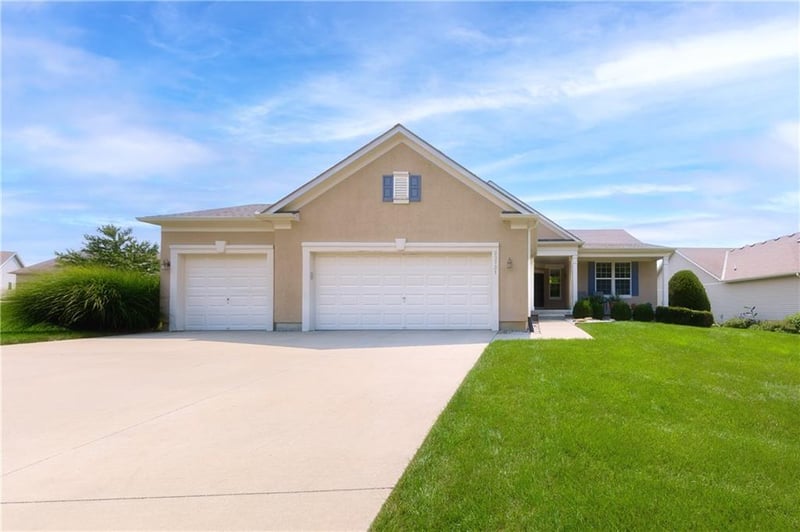 23721 W 88th St, Lenexa, KS 66227