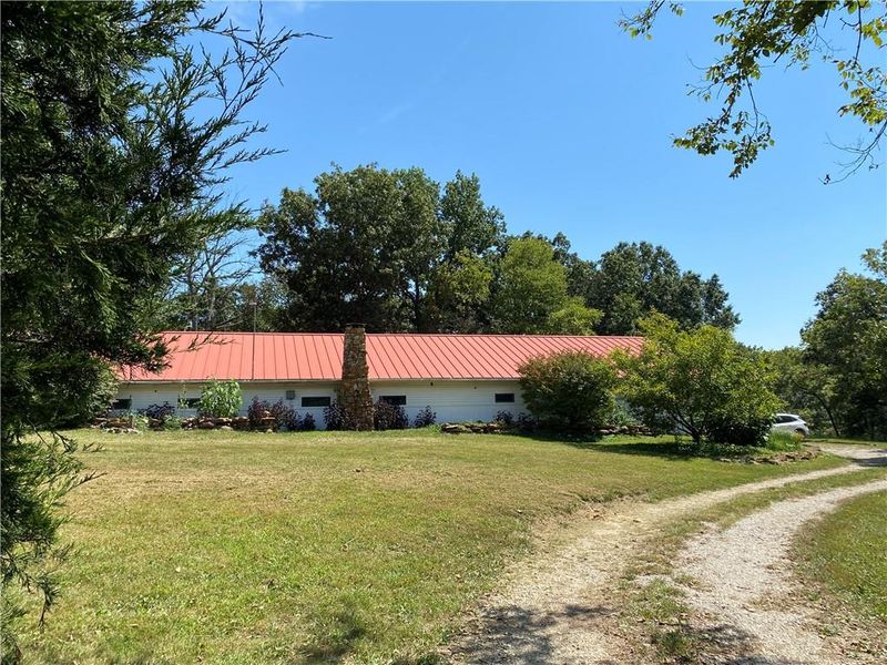 321 NW 1071st Rd, Centerview, MO 64093