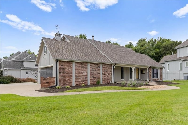 9601 W 127th Ter, Overland Park, KS 66213