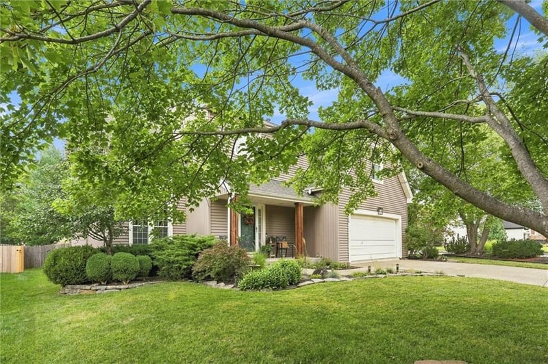 1320 NE 95th Ter, Kansas City, MO 64155
