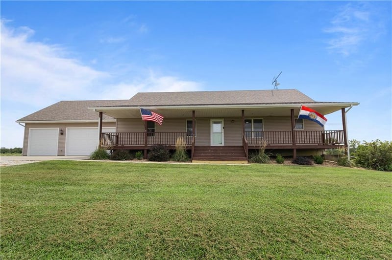 419 NE 251 Rd, Warrensburg, MO 64093
