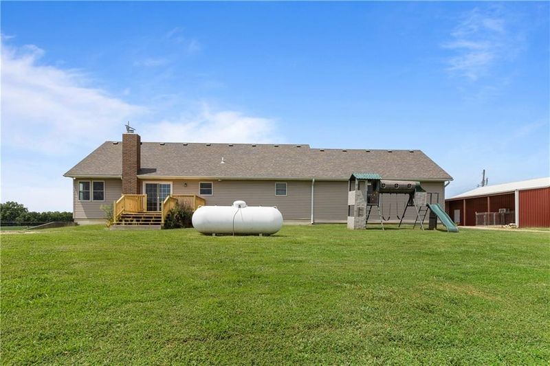 419 NE 251 Rd, Warrensburg, MO 64093