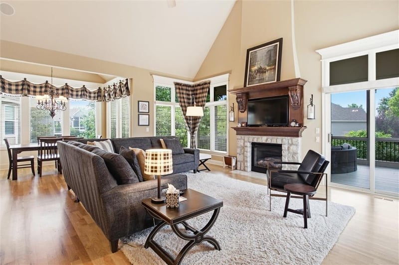 9309 W 156th Pl, Overland Park, KS 66221
