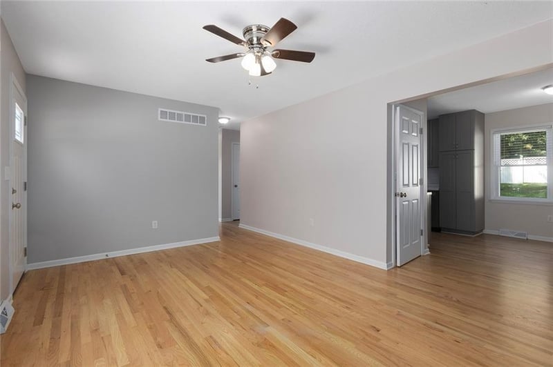 4634 N Denver Ave, Kansas City, MO 64117