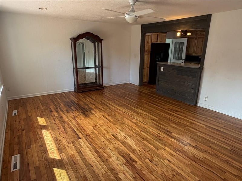 2608 W 44th Ave, Kansas City, KS 66103