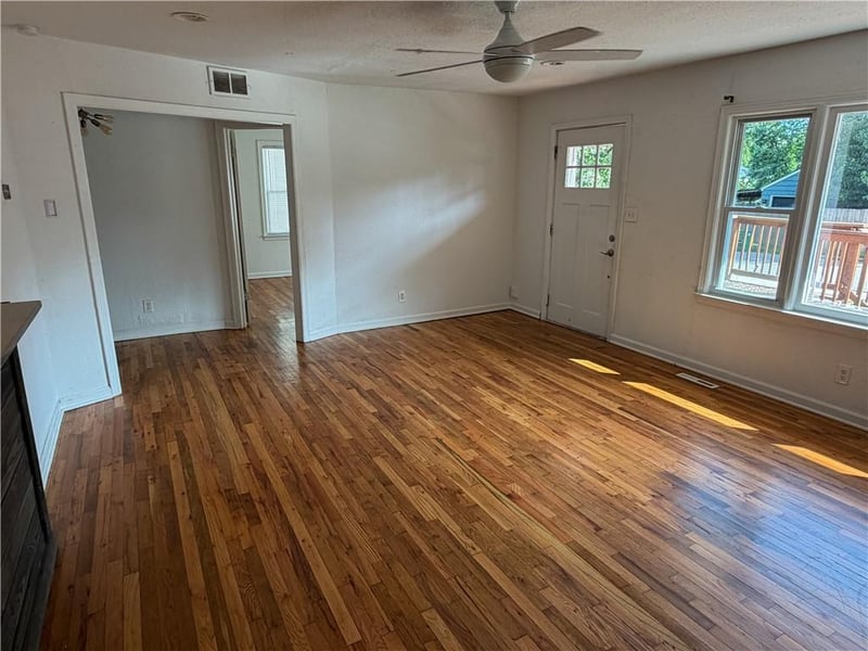 2608 W 44th Ave, Kansas City, KS 66103