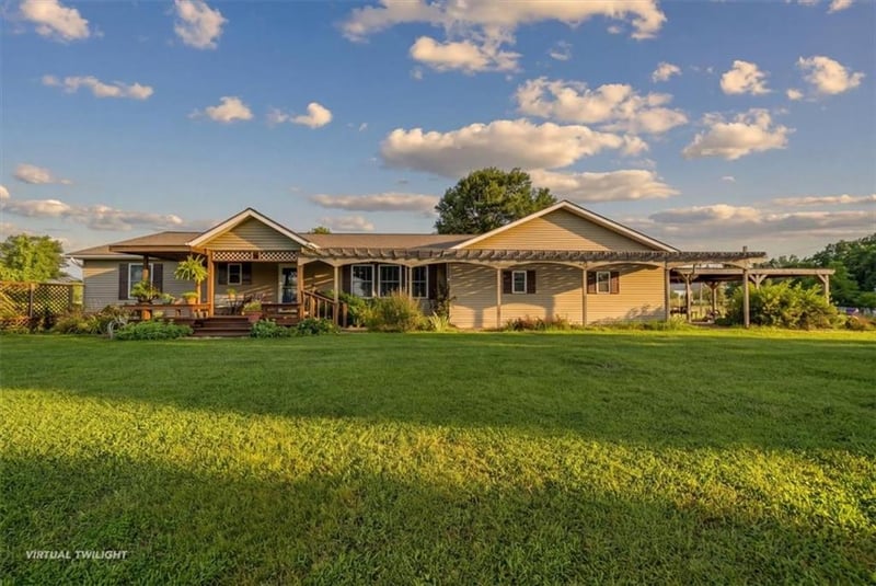 32113 W 359th St, Osawatomie, KS 66064