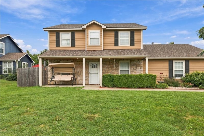 1526 Maple St, Eudora, KS 66025
