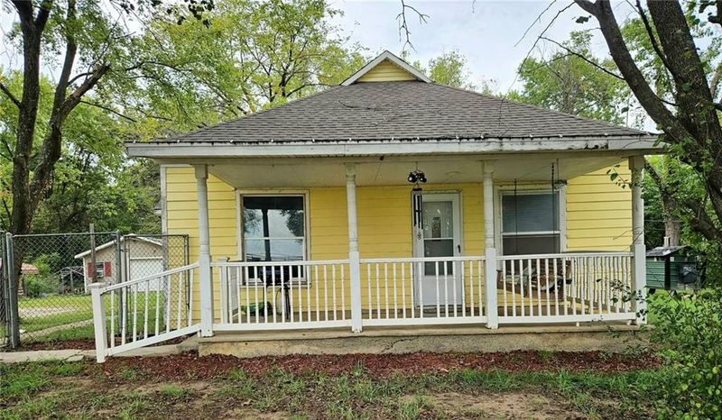 870 Highway K 171 Hw, Pittsburg, KS 66762