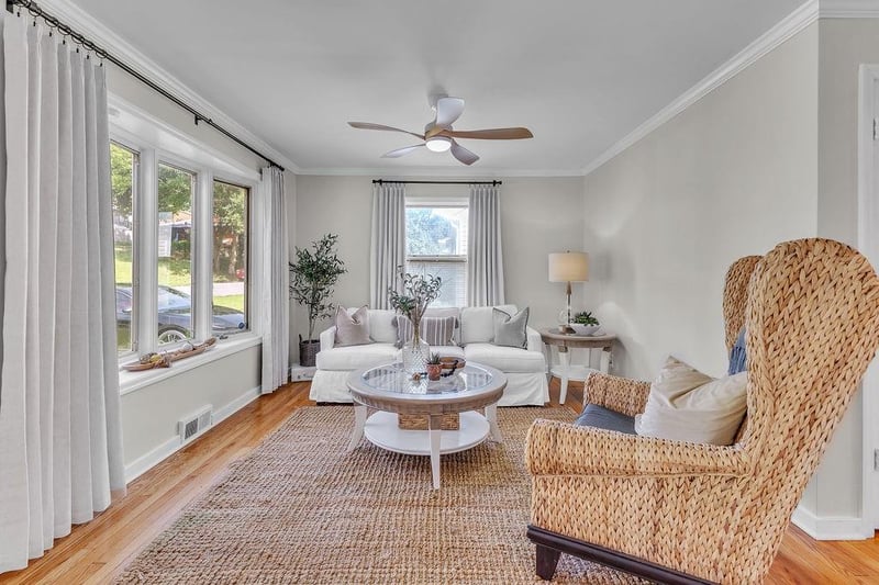 2611 Parallel Ave, St Joseph, MO 64506