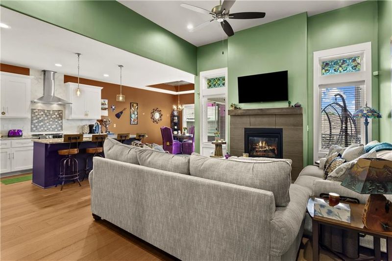 809 NE Algonquin St, Lee's Summit, MO 64064