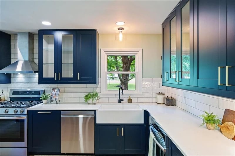 1421 Monterey Way, Lawrence, KS 66049