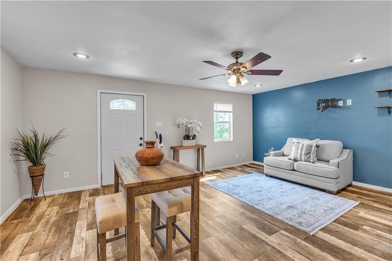 122 W Walnut St, Troy, KS 66087