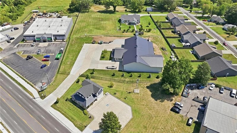 15803 E Us Highway 24 Hw, Independence, MO 64050