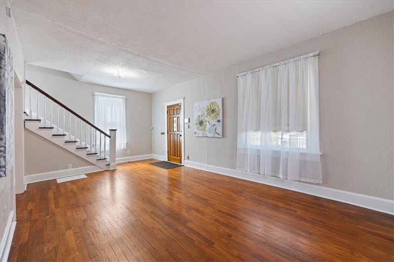 305 N 14th St, Kansas City, KS 66102