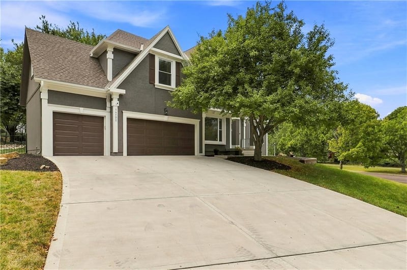 14702 England St, Overland Park, KS 66221