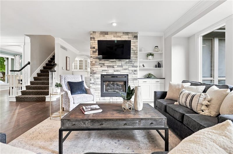 14702 England St, Overland Park, KS 66221