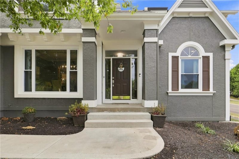14702 England St, Overland Park, KS 66221