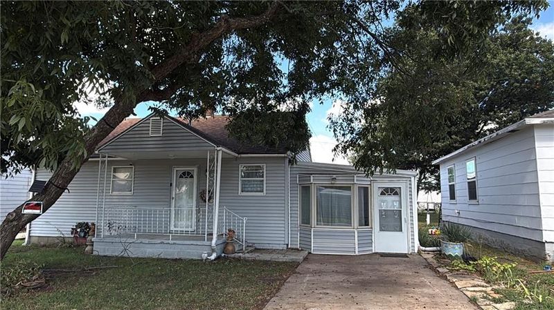 1914 W 5th St, Coffeyville, KS 67337