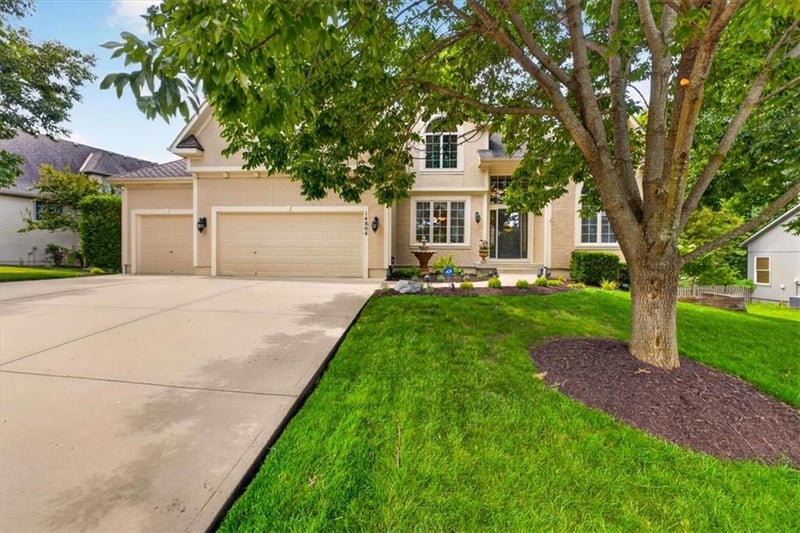 14804 Carter St, Overland Park, KS 66221
