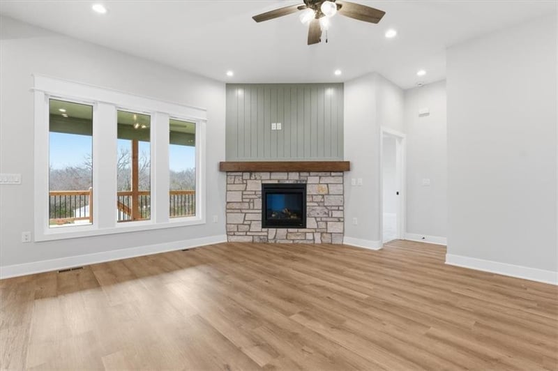 12417 Black Oak Cir, Peculiar, MO 64078