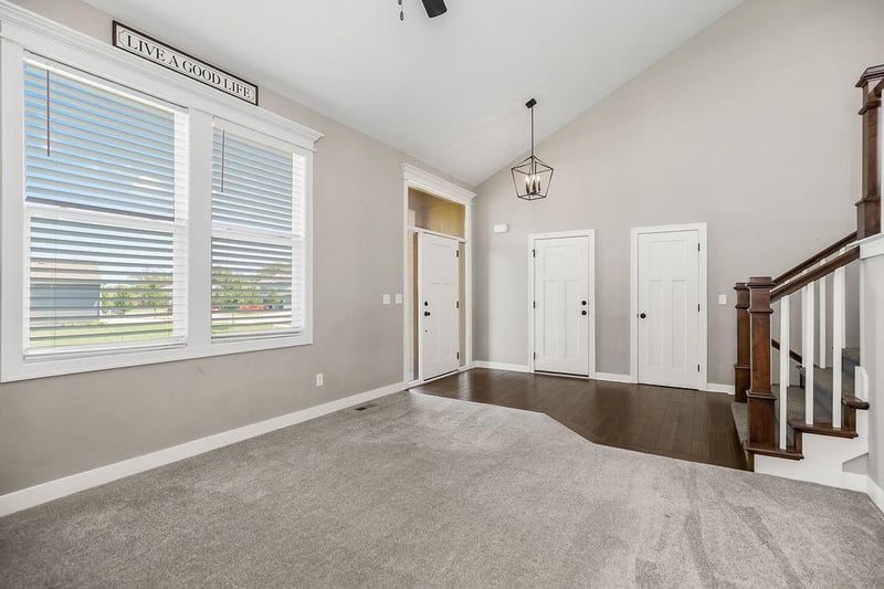 1524 N 156th St, Basehor, KS 66007
