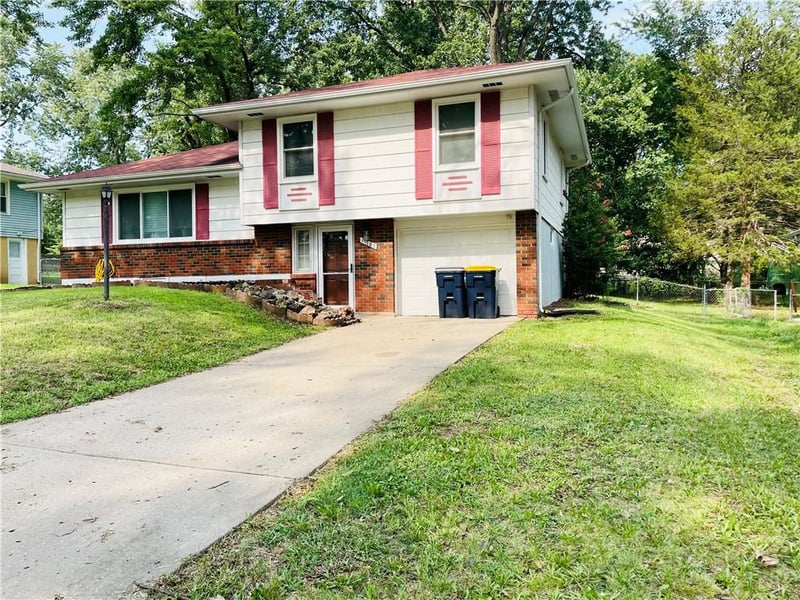 11703 Belmont Ave, Kansas City, MO 64134