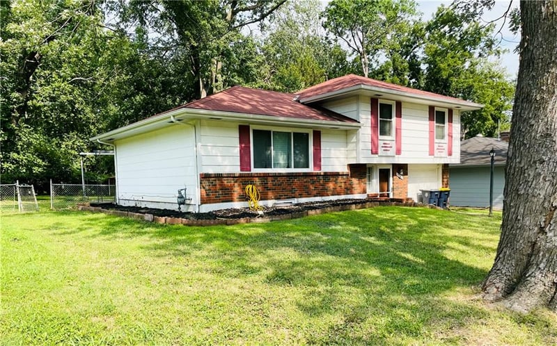 11703 Belmont Ave, Kansas City, MO 64134