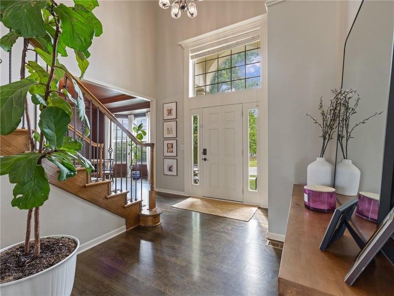 2220 Hawk View Rd, Lee's Summit, MO 64082