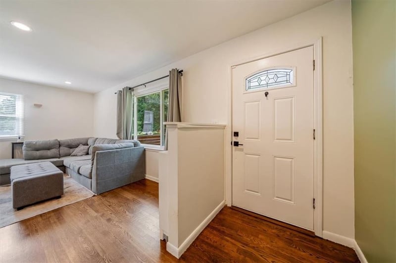 5709 E 107th Ter, Kansas City, MO 64137