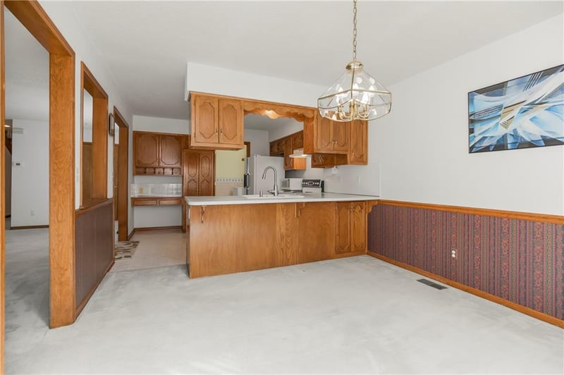8202 NW Bradford Ct, Kansas City, MO 64151