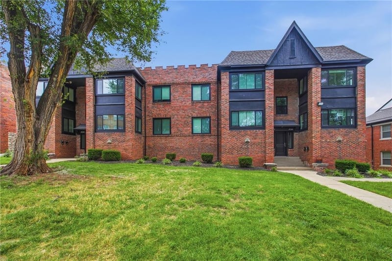 4335 Mercier St, Kansas City, MO 64111