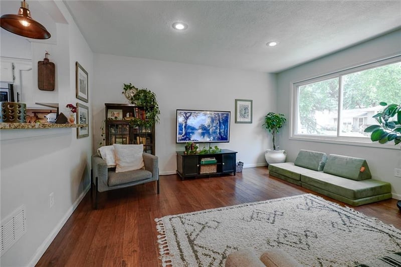 1616 NW 67th Ter, Kansas City, MO 64118