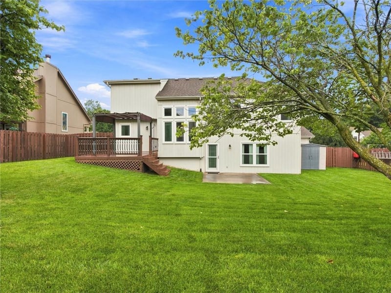 7338 N Booth Ave, Kansas City, MO 64158